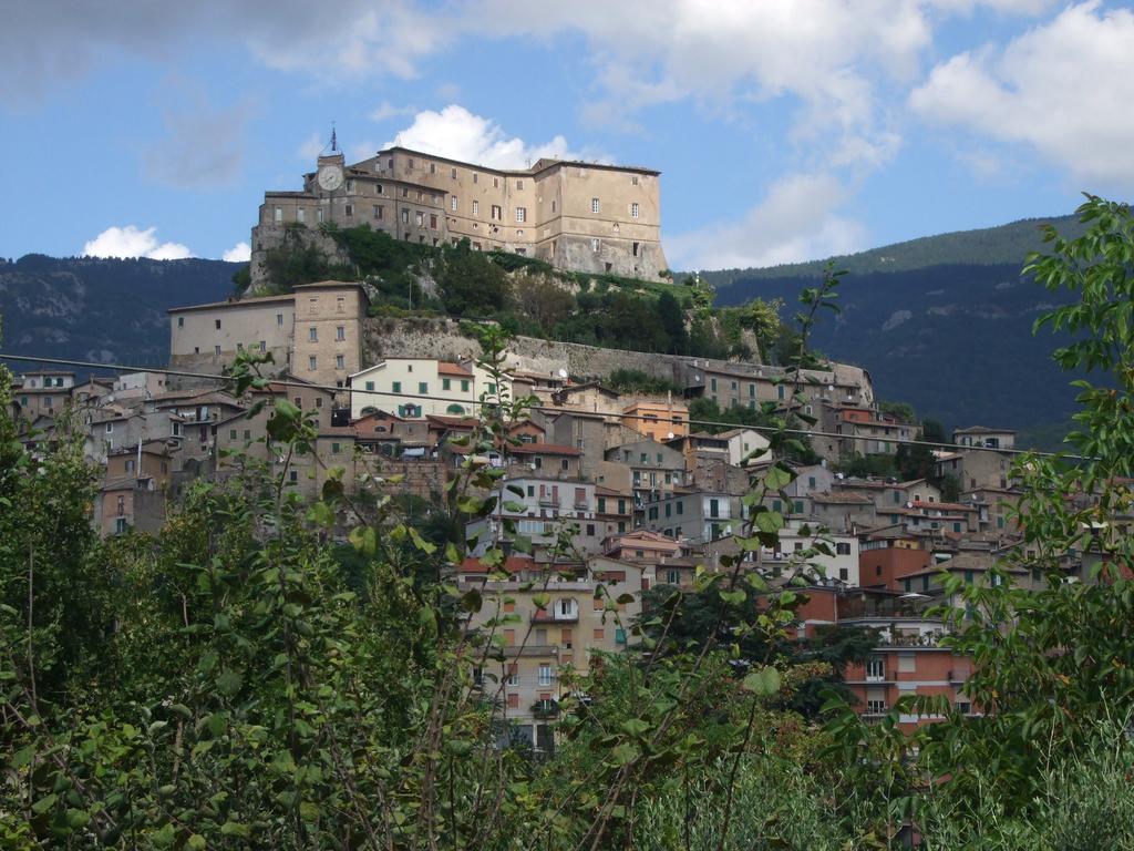 Il Casale Di Pino E Rita Apartment Subiaco Cameră foto